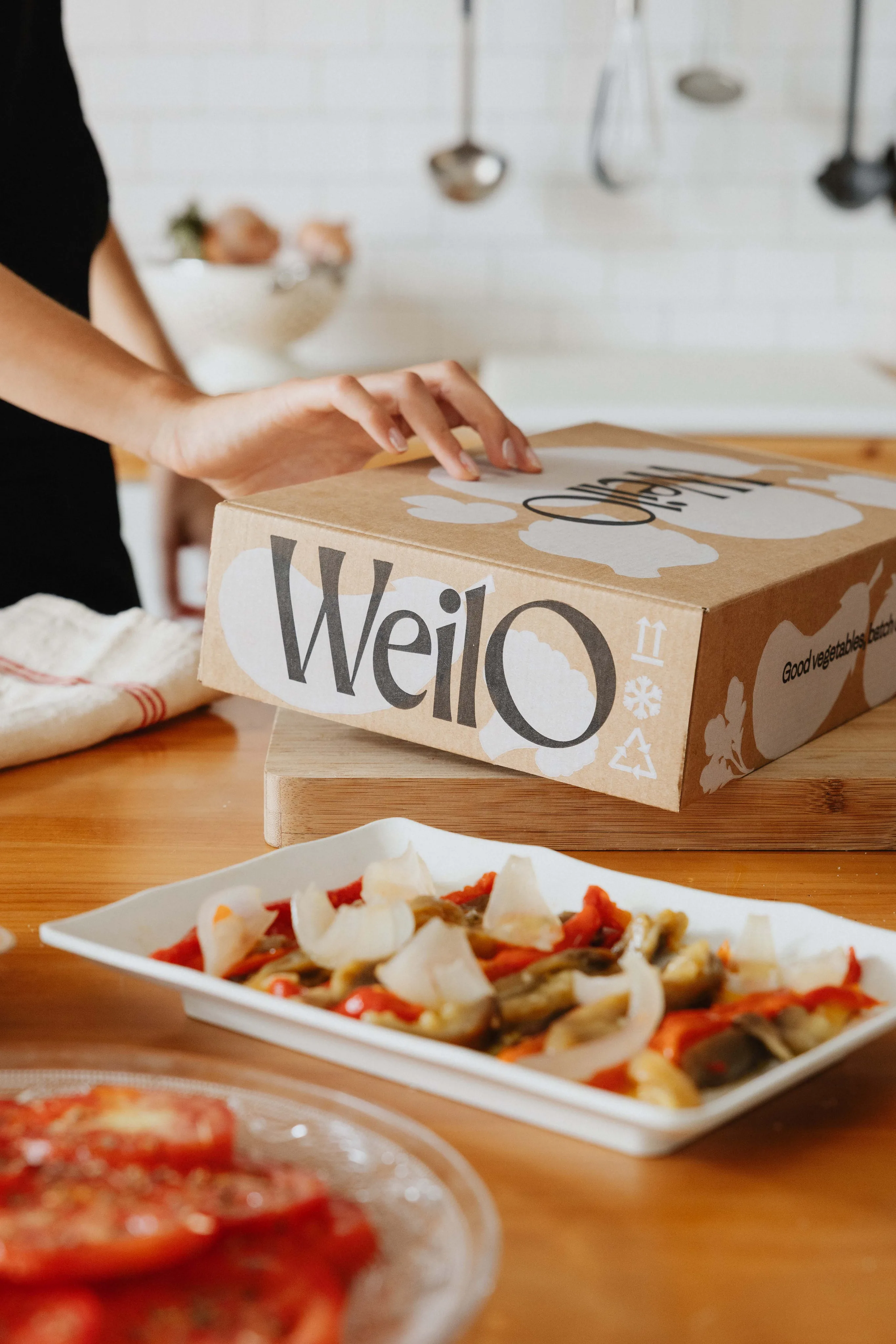 Caja Weilo a punto de abrirse